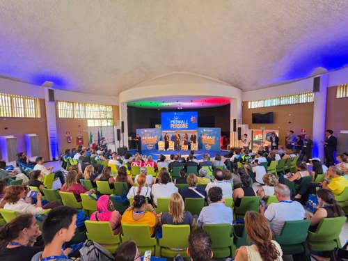 Platea Evento Prima le Persone Sala consiliare del Comune di Rozzano 