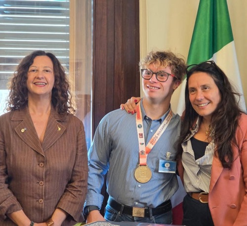 Il Ministro Locatelli con l’Atleta Maino